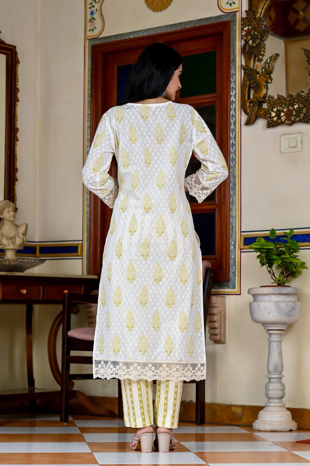 MAIZE OFF WHITE & BLOCK DESIGN PRINTED COTTON KURTA , PANT & DUPATTA - Image 7