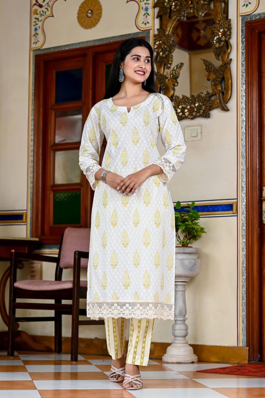 MAIZE OFF WHITE & BLOCK DESIGN PRINTED COTTON KURTA , PANT & DUPATTA - Image 6