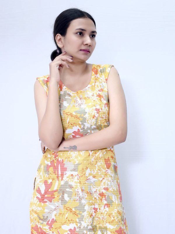 MYSHKA MULTI FLORAL RAYON STRAIGHT KURTI