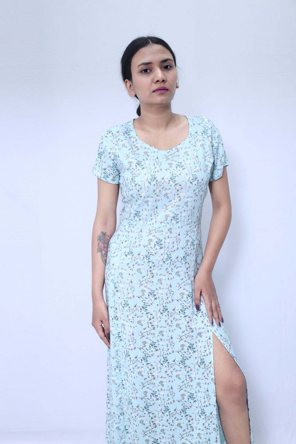 LIGHT BLUE FLORAL  GOWN - Image 5